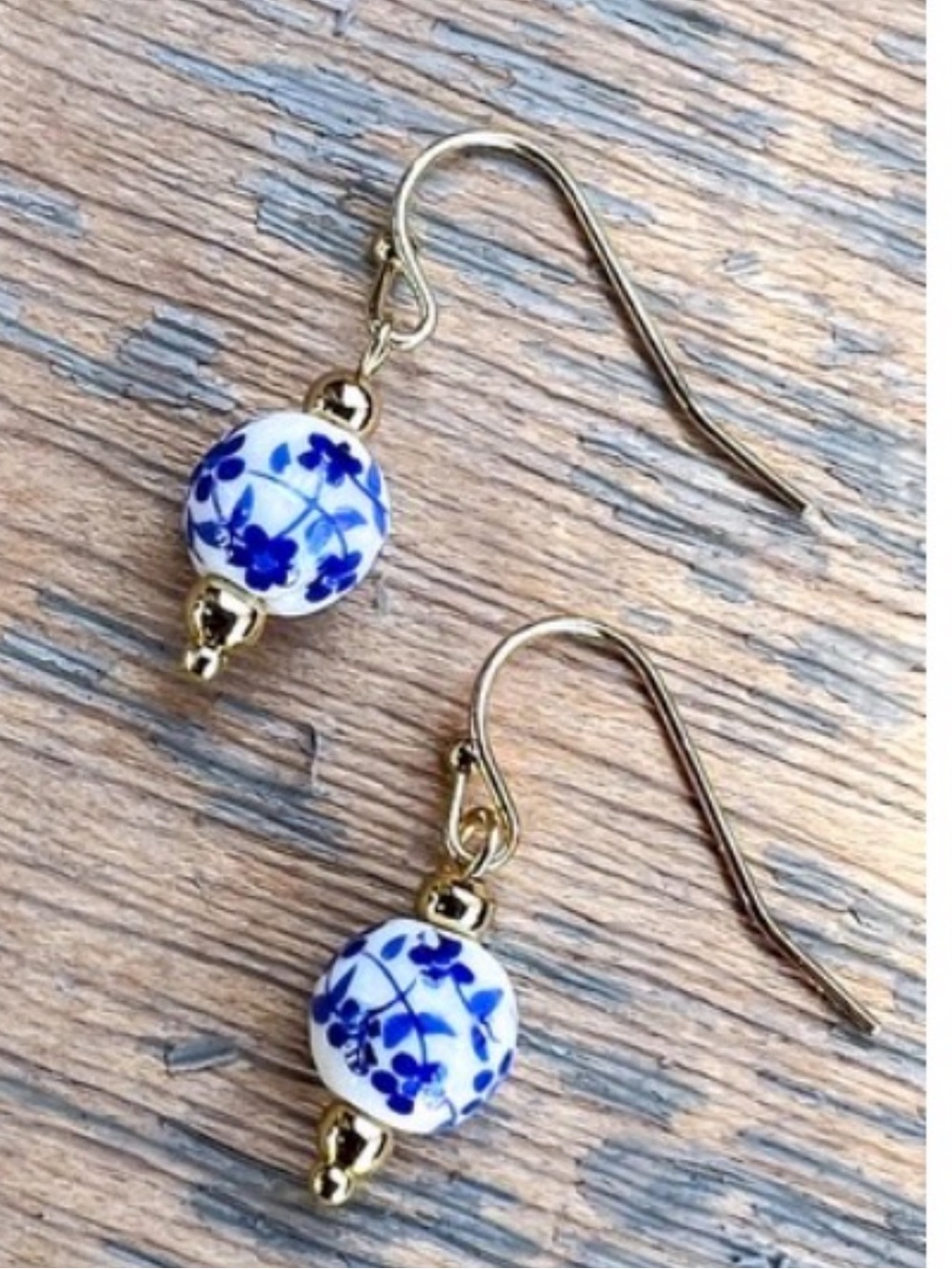 NWT Dylan Jewelry Gold Tone Dangle Earrings Blue White Beaded Drop Statement